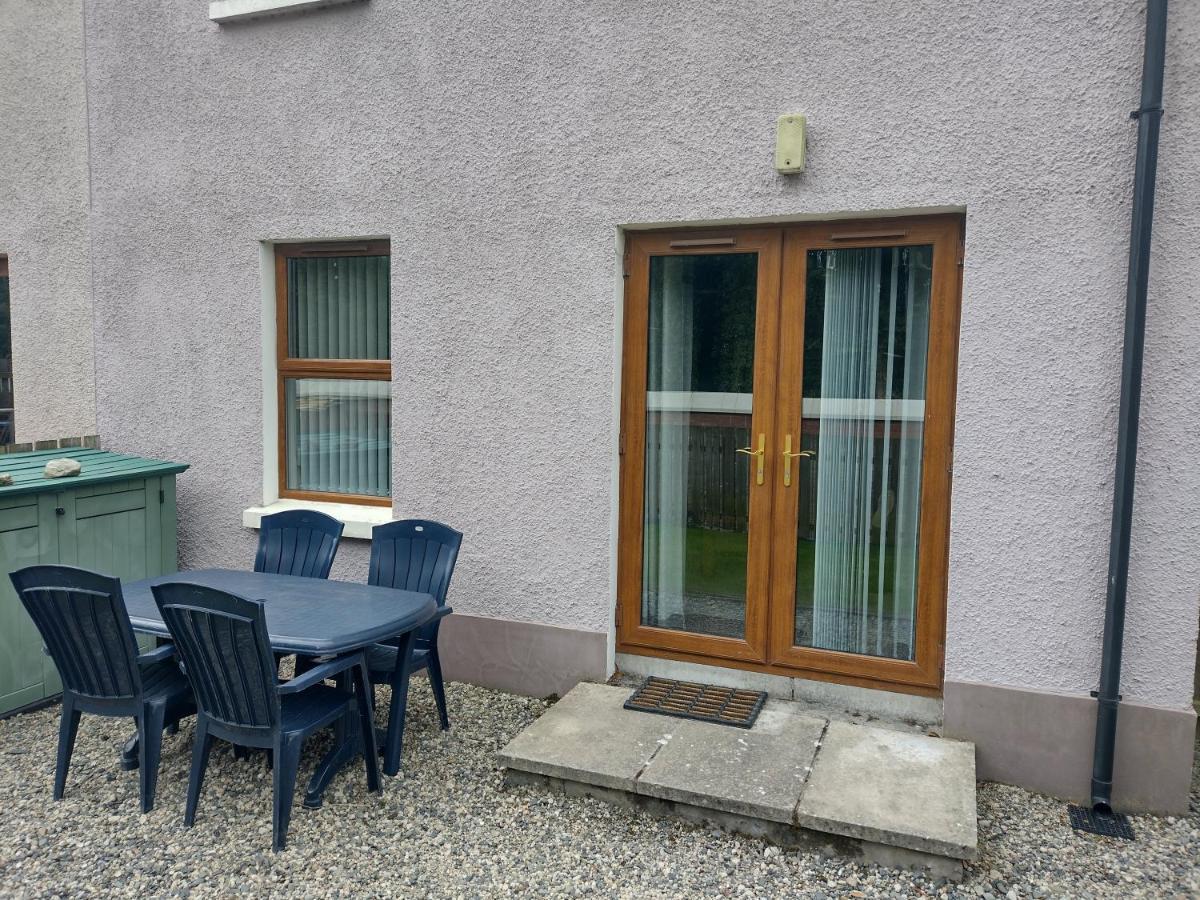 Mournes Snug Villa Newcastle  Bagian luar foto
